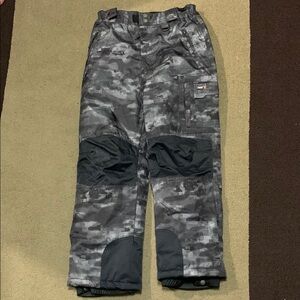 Gray Camouflage Snow Pants boys 14/16